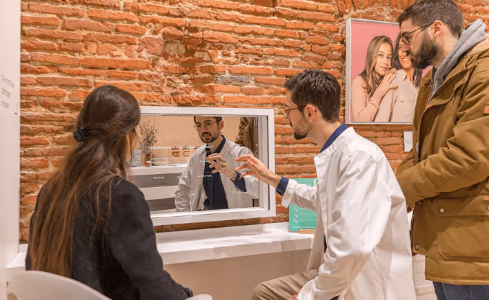 Pierre Fabre, CareOS And Revieve Launch a Connected Magic Mirror For Skin Diagnosis