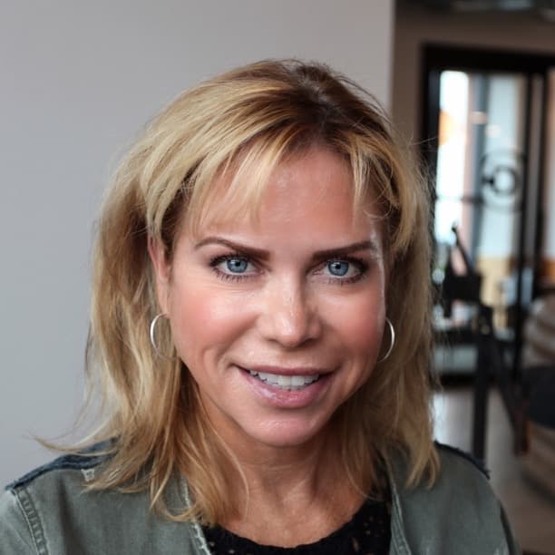 Kimberly Salzer — Partner & CMO / Chief Outsiders