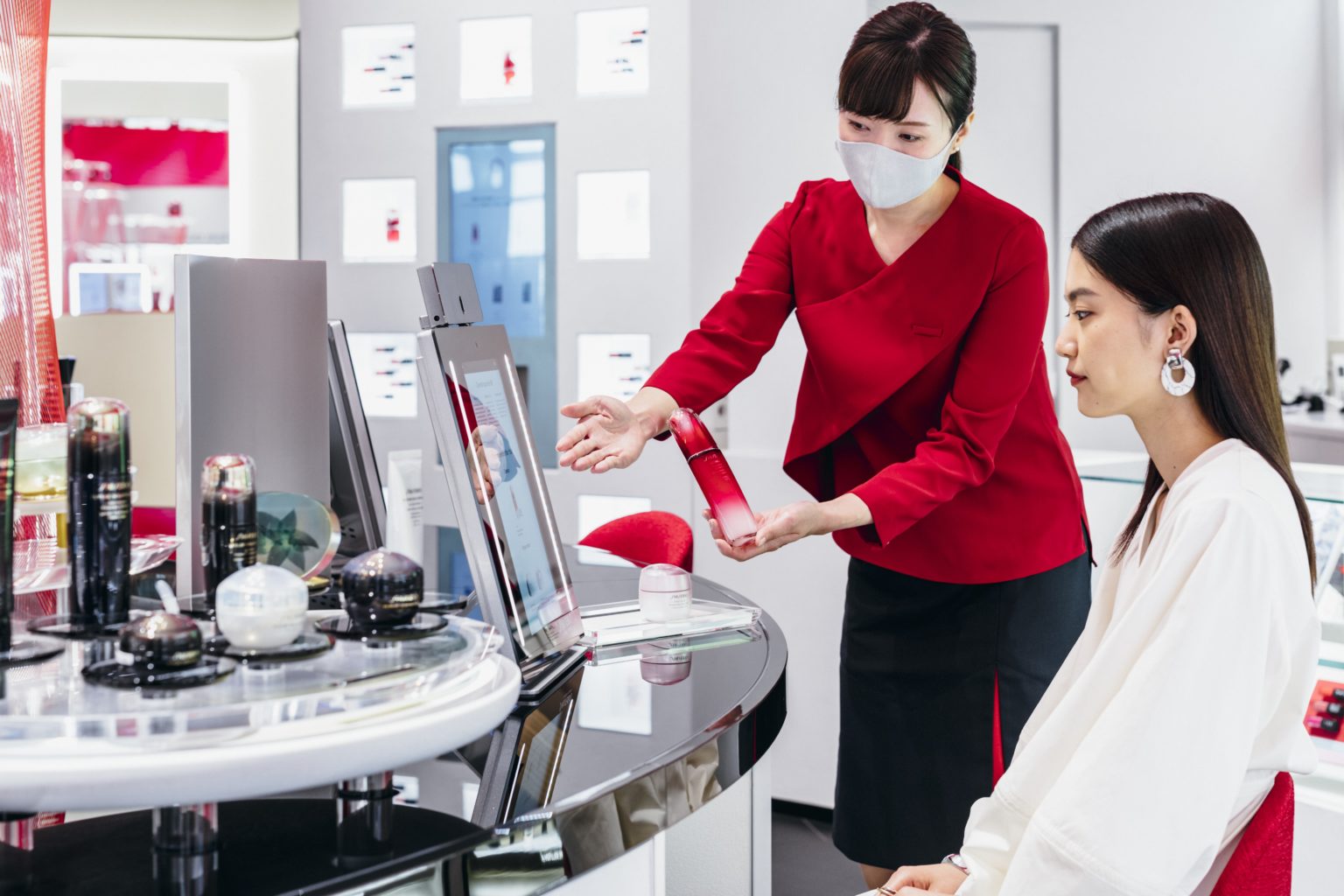 SHISEIDO Haneda Boutique Skin Visualizer Consultation 1536x1024